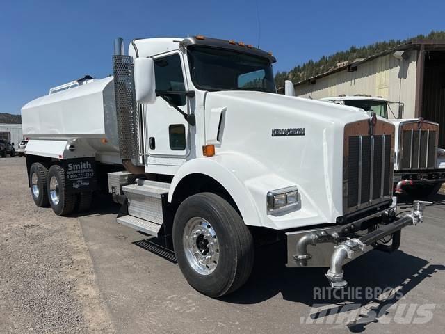Kenworth T800 Vandens sunkvežimiai