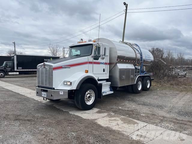 Kenworth T800 Vandens sunkvežimiai