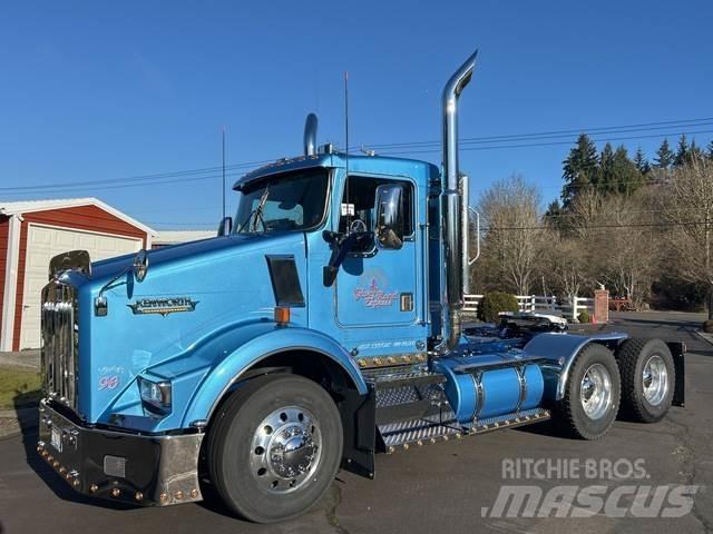Kenworth T800 Naudoti vilkikai
