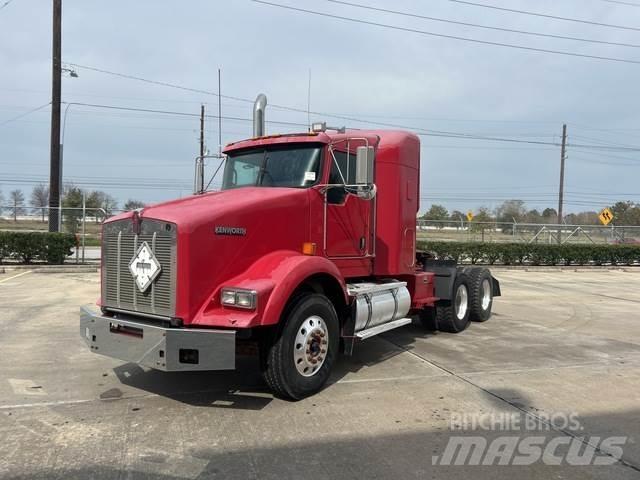 Kenworth T800 Naudoti vilkikai