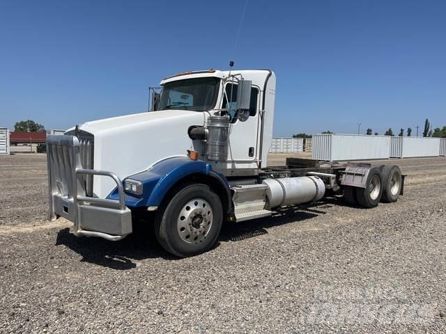 Kenworth T800 Naudoti vilkikai