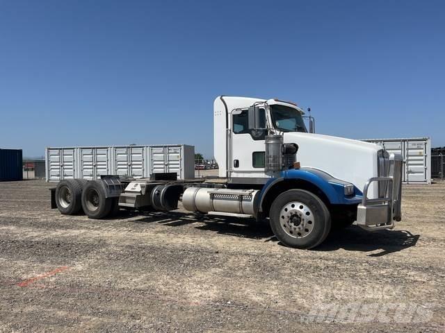 Kenworth T800 Naudoti vilkikai