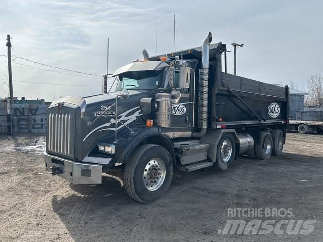 Kenworth T800 Savivarčių priekabų vilkikai