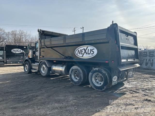 Kenworth T800 Savivarčių priekabų vilkikai