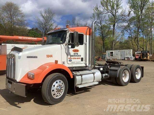 Kenworth T800 Naudoti vilkikai
