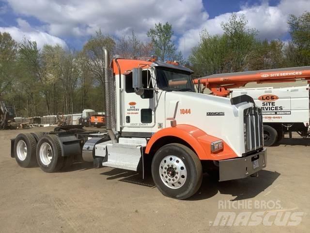Kenworth T800 Naudoti vilkikai
