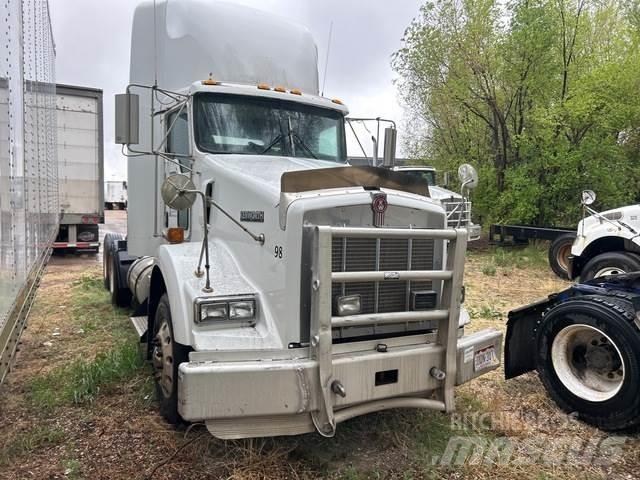 Kenworth T800 Naudoti vilkikai