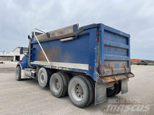 Kenworth T800 Savivarčių priekabų vilkikai