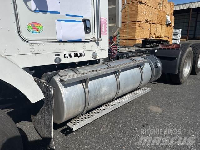 Kenworth T800 Naudoti vilkikai