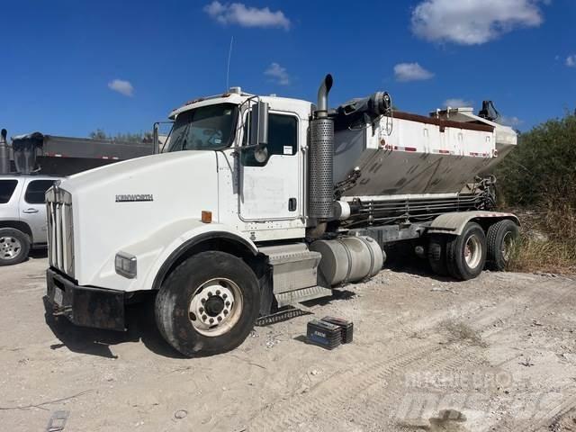 Kenworth T800 Betonvežiai