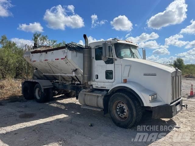 Kenworth T800 Betonvežiai