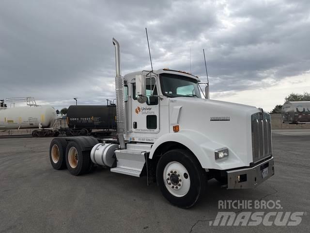 Kenworth T800 Naudoti vilkikai