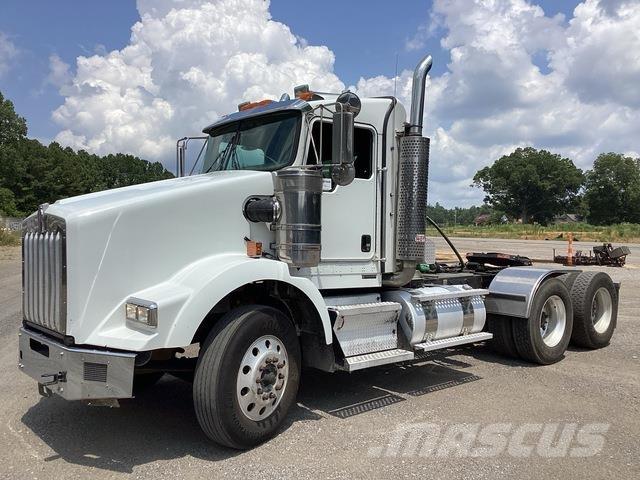 Kenworth T800 Naudoti vilkikai