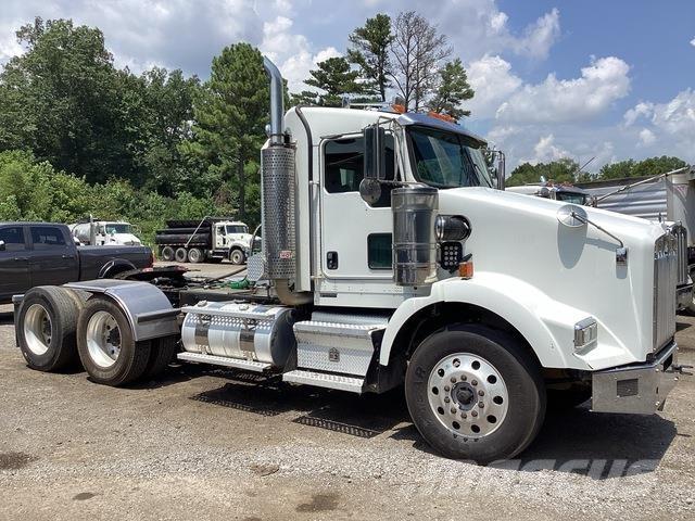 Kenworth T800 Naudoti vilkikai