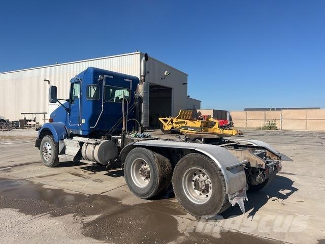 Kenworth T800 Naudoti vilkikai