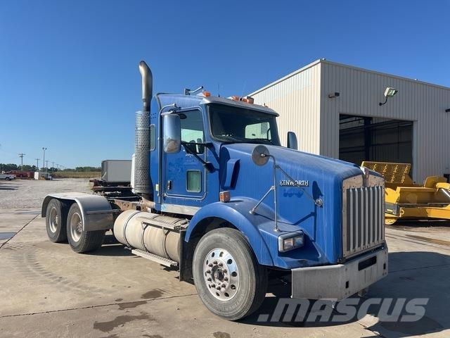 Kenworth T800 Naudoti vilkikai