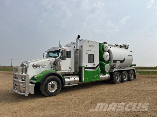 Kenworth T800 Vikšriniai ekskavatoriai