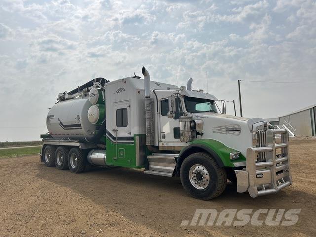 Kenworth T800 Vikšriniai ekskavatoriai