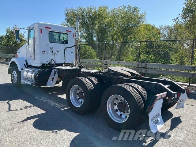Kenworth T800 Naudoti vilkikai