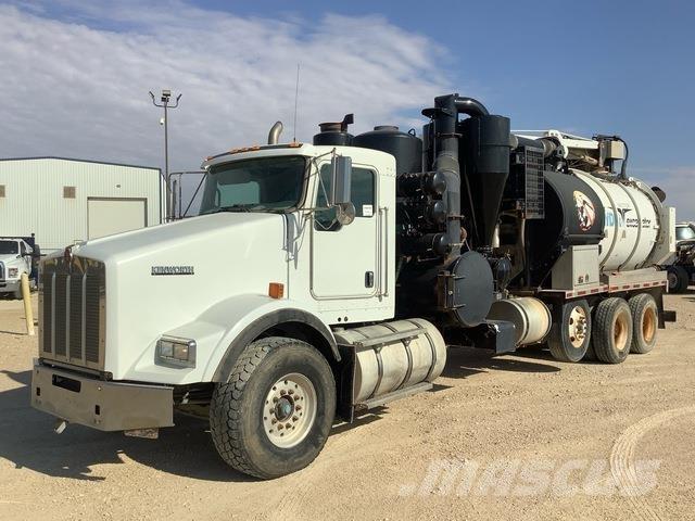 Kenworth T800 Vikšriniai ekskavatoriai