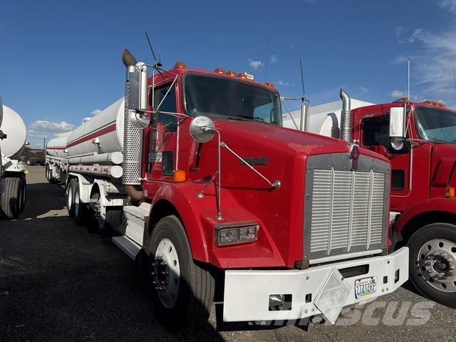 Kenworth T800 Automobilinės cisternos