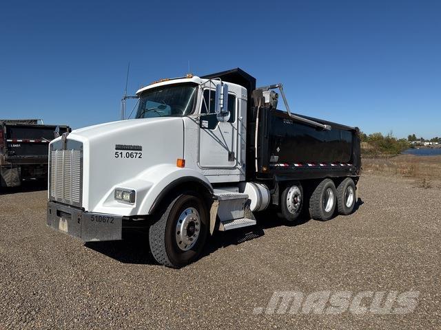 Kenworth T800 Savivarčių priekabų vilkikai
