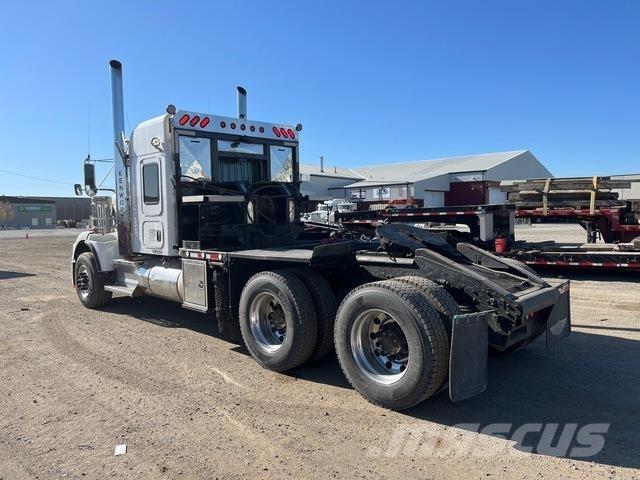 Kenworth T800 Pagalbos kelyje automobiliai