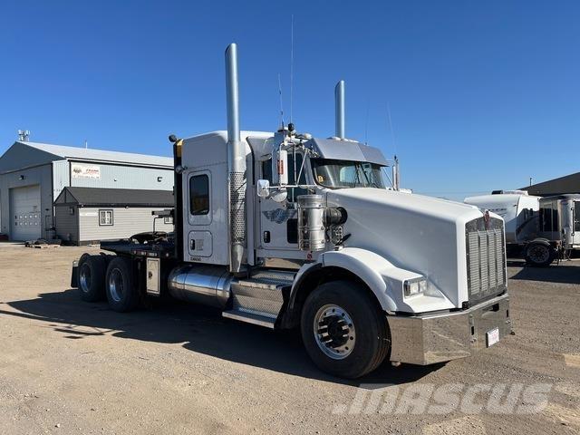 Kenworth T800 Pagalbos kelyje automobiliai