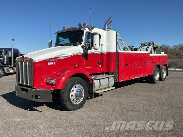 Kenworth T800 Pagalbos kelyje automobiliai