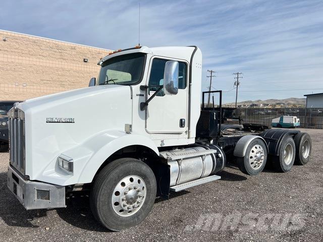 Kenworth T800 Naudoti vilkikai