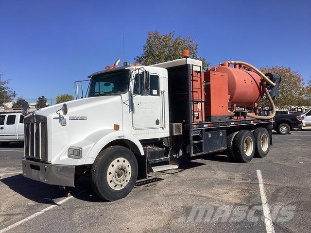 Kenworth T800 Vikšriniai ekskavatoriai