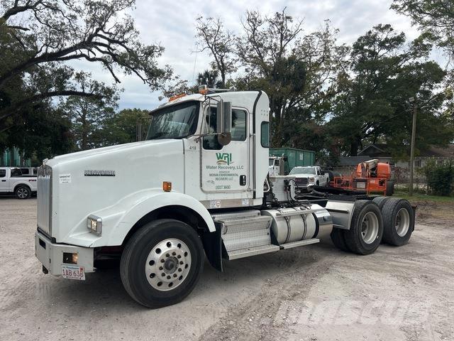 Kenworth T800 Naudoti vilkikai