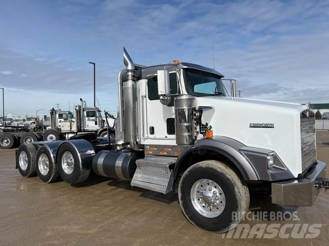 Kenworth T800W Naudoti vilkikai