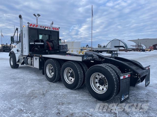 Kenworth T880 Pagalbos kelyje automobiliai