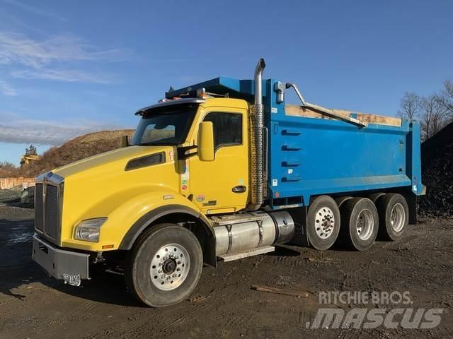 Kenworth T880 Savivarčių priekabų vilkikai