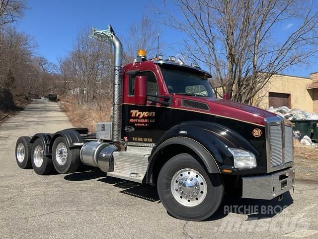 Kenworth T880 Naudoti vilkikai