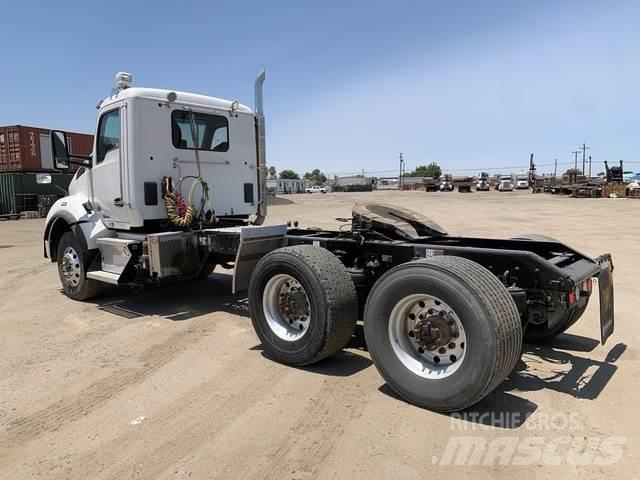 Kenworth T880 Naudoti vilkikai