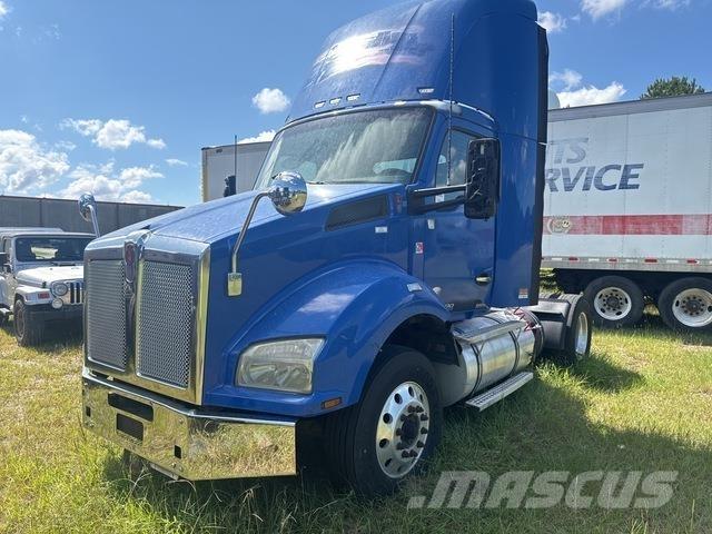 Kenworth T880 Naudoti vilkikai