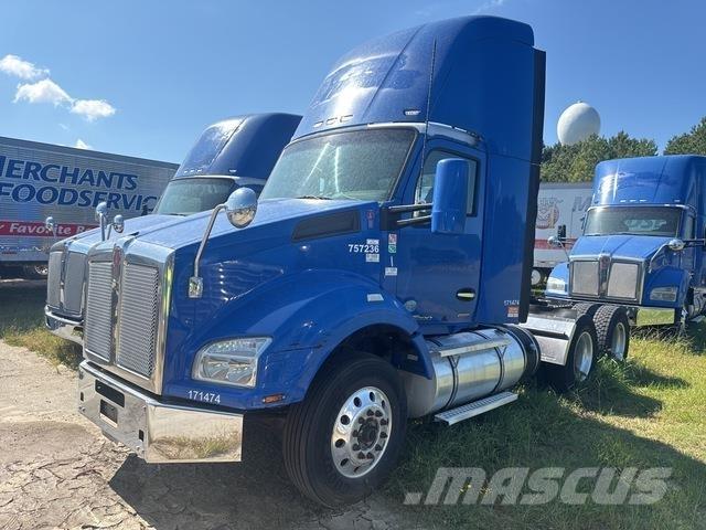 Kenworth T880 Naudoti vilkikai