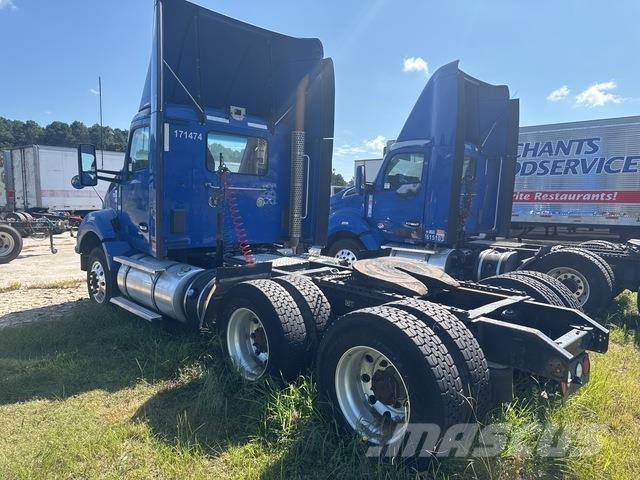 Kenworth T880 Naudoti vilkikai