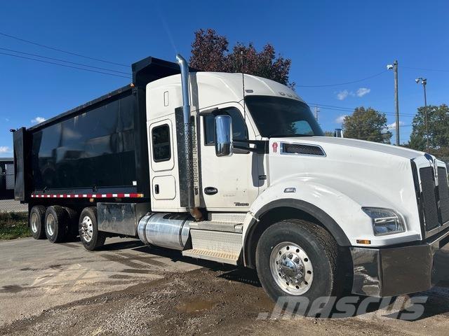 Kenworth T880 Savivarčių priekabų vilkikai