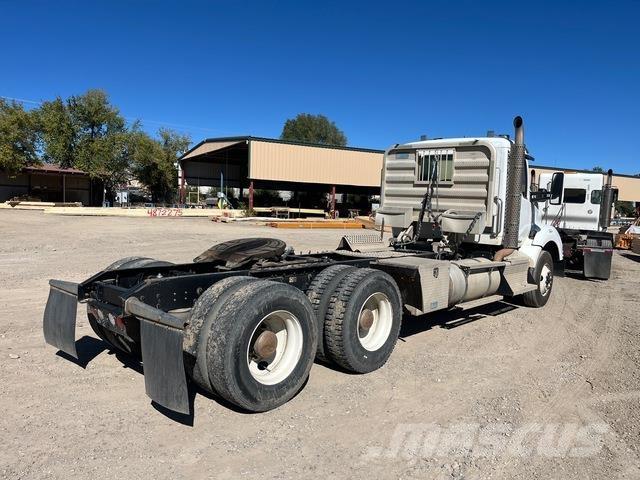 Kenworth T880 Naudoti vilkikai