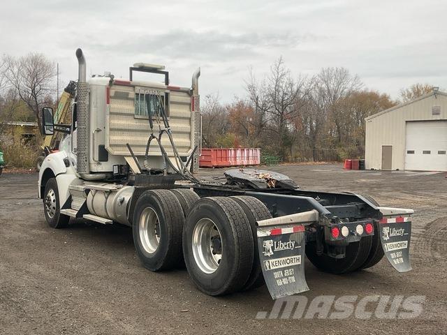 Kenworth T880 Naudoti vilkikai