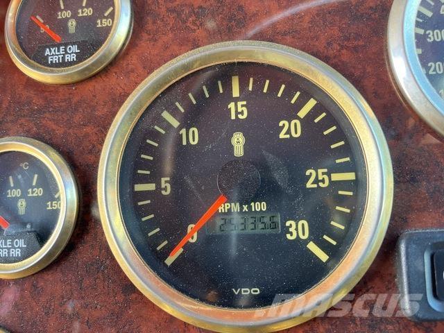 Kenworth T909 Naudoti vilkikai