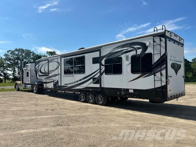 Kenworth W900 Naudoti vilkikai