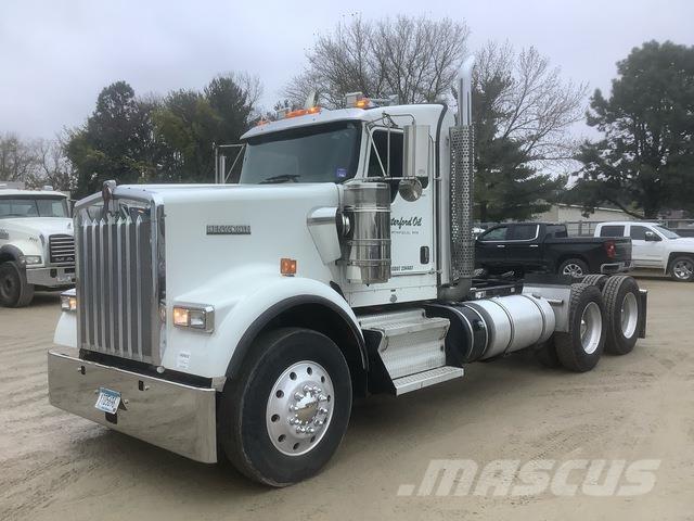 Kenworth W900 Naudoti vilkikai