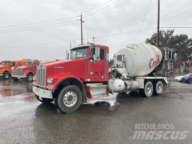 Kenworth W900B Kita