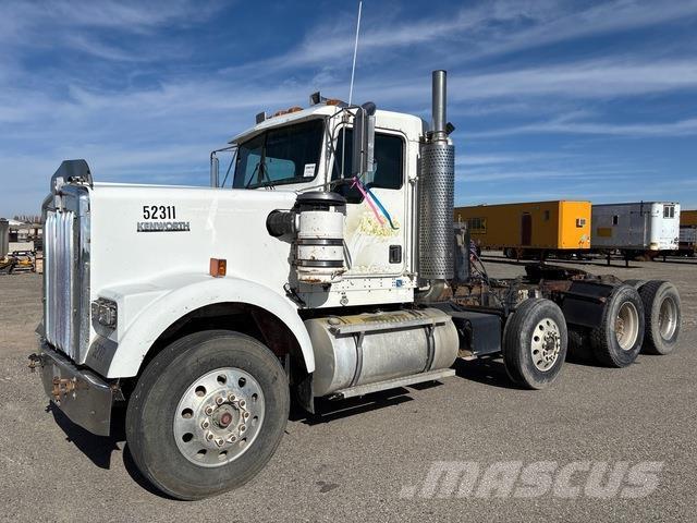 Kenworth W900B Naudoti vilkikai