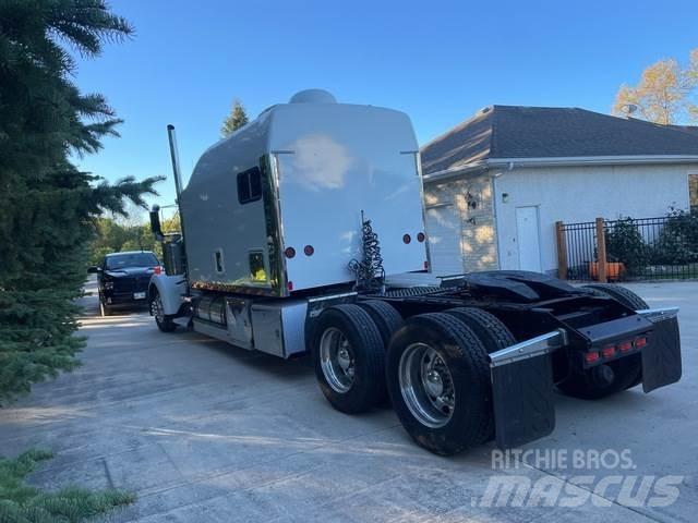 Kenworth W900L Naudoti vilkikai