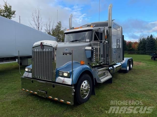 Kenworth W900L Naudoti vilkikai